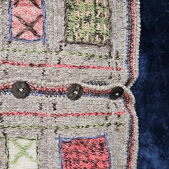 Knit sweater vest - Picture 6 of 11